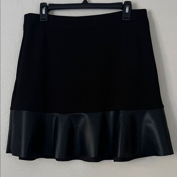 Michael Kors Dresses & Skirts - Michael Kors Black Flare Faux Leather Trim Skirt in Size L